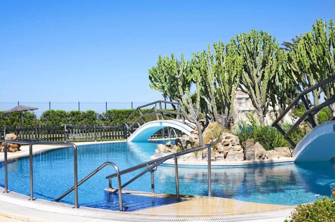 Semifrontal Con Vistas A Pie De Playawifi Apartamento Zahara de los Atunes Exterior foto