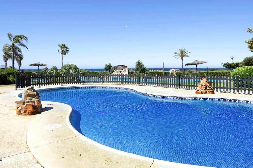 Semifrontal Con Vistas A Pie De Playawifi Apartamento Zahara de los Atunes Exterior foto